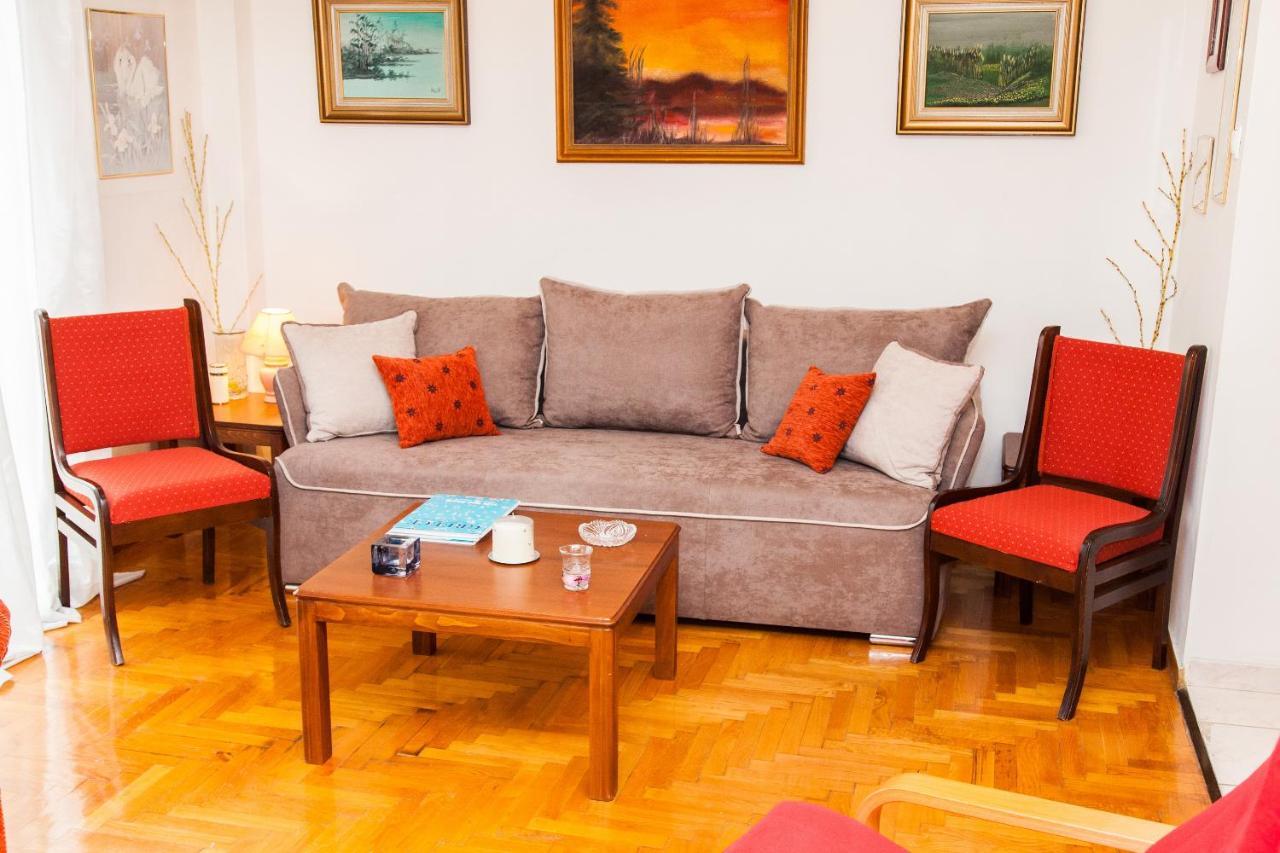 Vintage Apartment In Downtown Athens! ภายนอก รูปภาพ